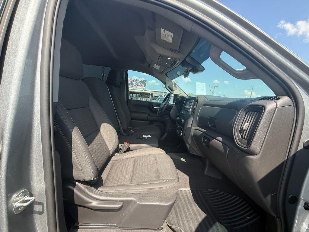 Chevrolet Silverado 1500 Trail Boss Custom Crew Cab 4WD 2024