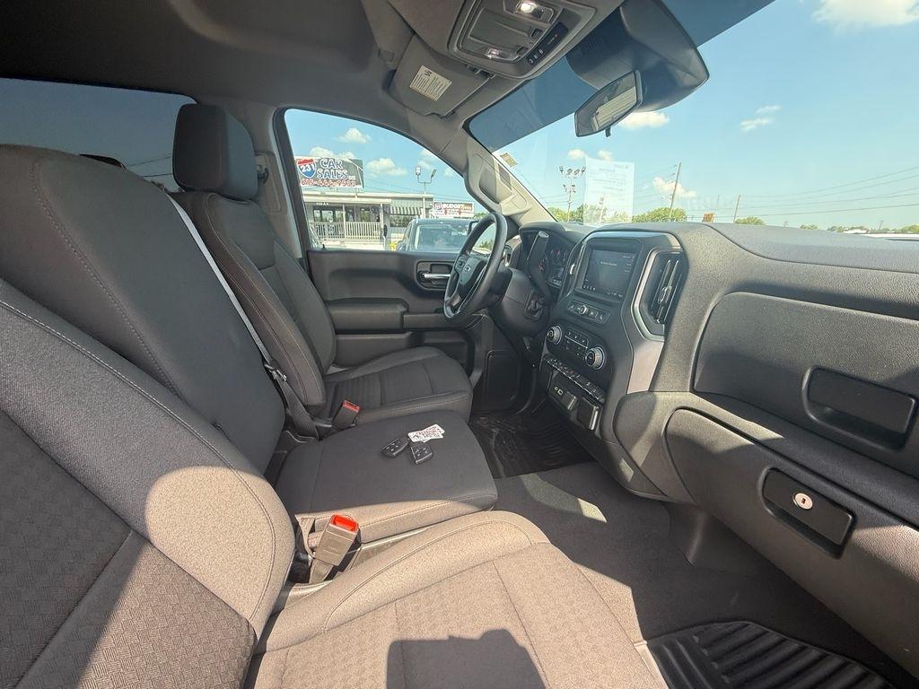 Chevrolet Silverado 1500 Trail Boss Custom Crew Cab 4WD 2024