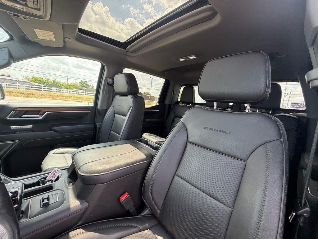 GMC Sierra 1500 Denali Crew Cab Short Box 4WD 2023