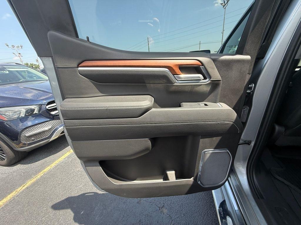 GMC Sierra 1500 Denali Crew Cab Short Box 4WD 2023