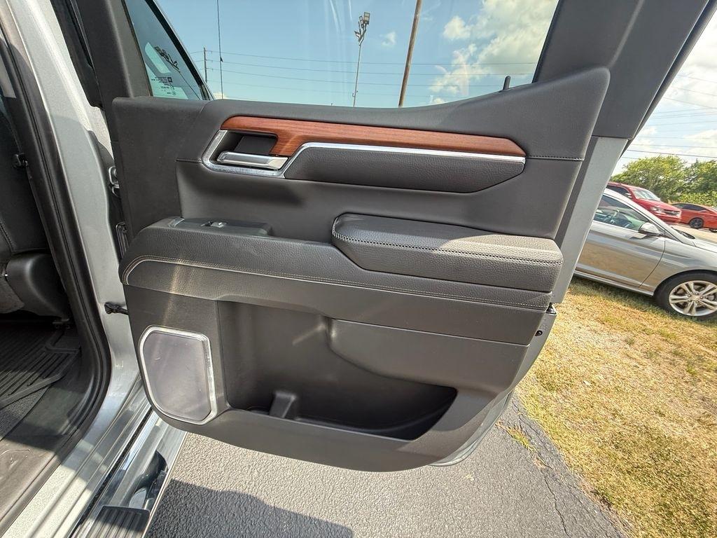 GMC Sierra 1500 Denali Crew Cab 4WD 2023