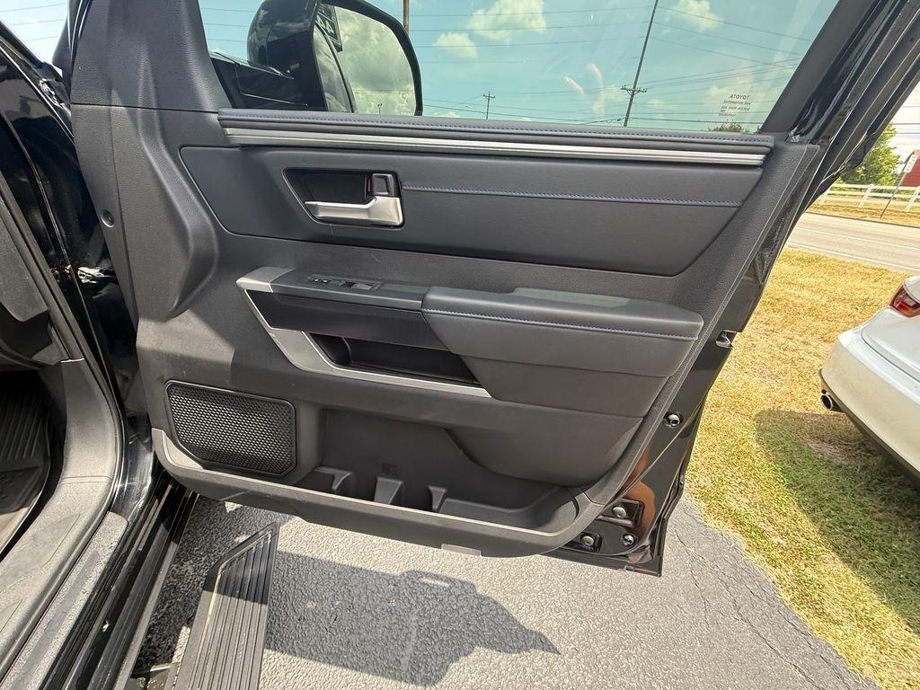 Toyota Sequoia TRD Pro 4WD 2024