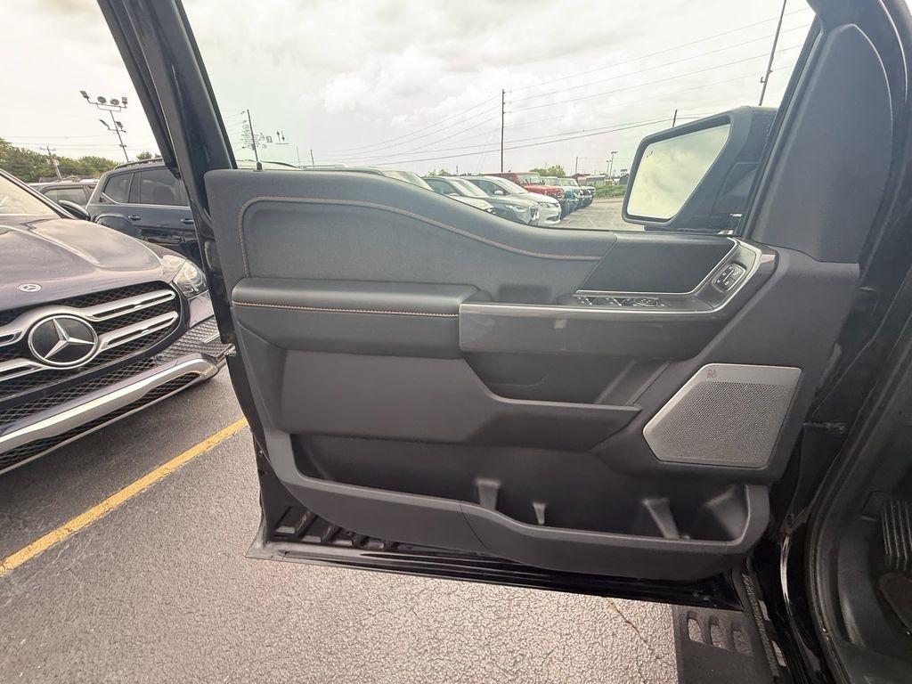 Ford F-150 Lariat SuperCrew 4WD 2023