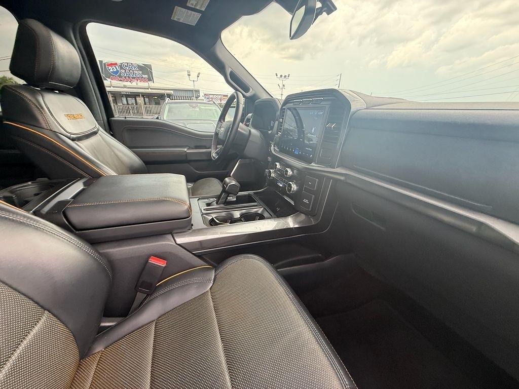 Ford F-150 Lariat SuperCrew 4WD 2023