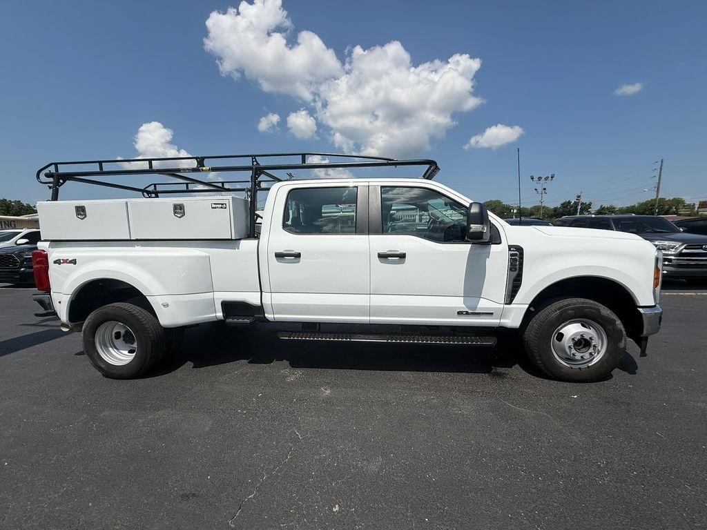 Ford F-350 SD XL Crew Cab DRW 4WD 2025