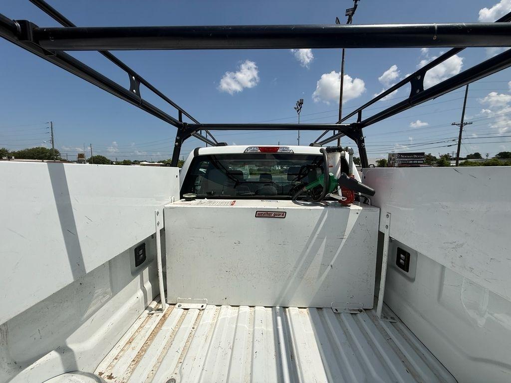 Ford F-350 SD XL Crew Cab DRW 4WD 2025