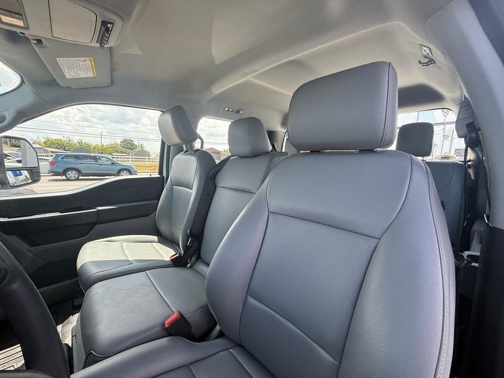Ford F-350 SD XL Crew Cab DRW 4WD 2025