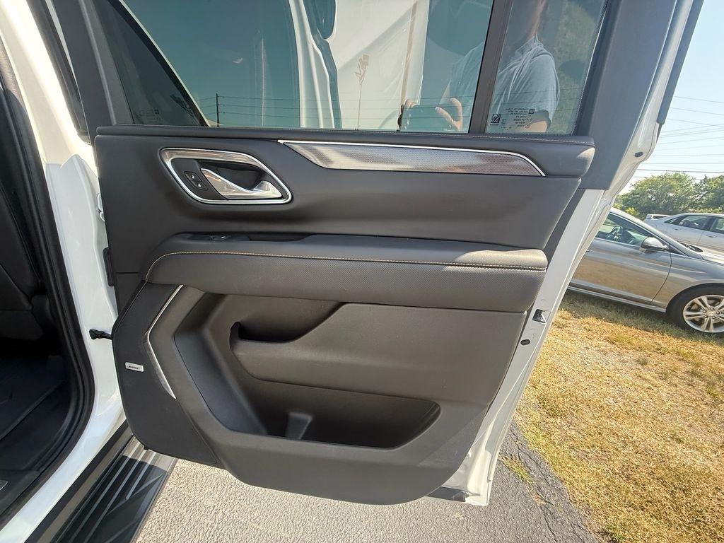 GMC Yukon XL AT4 2024