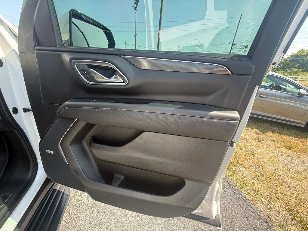 GMC Yukon XL AT4 2024
