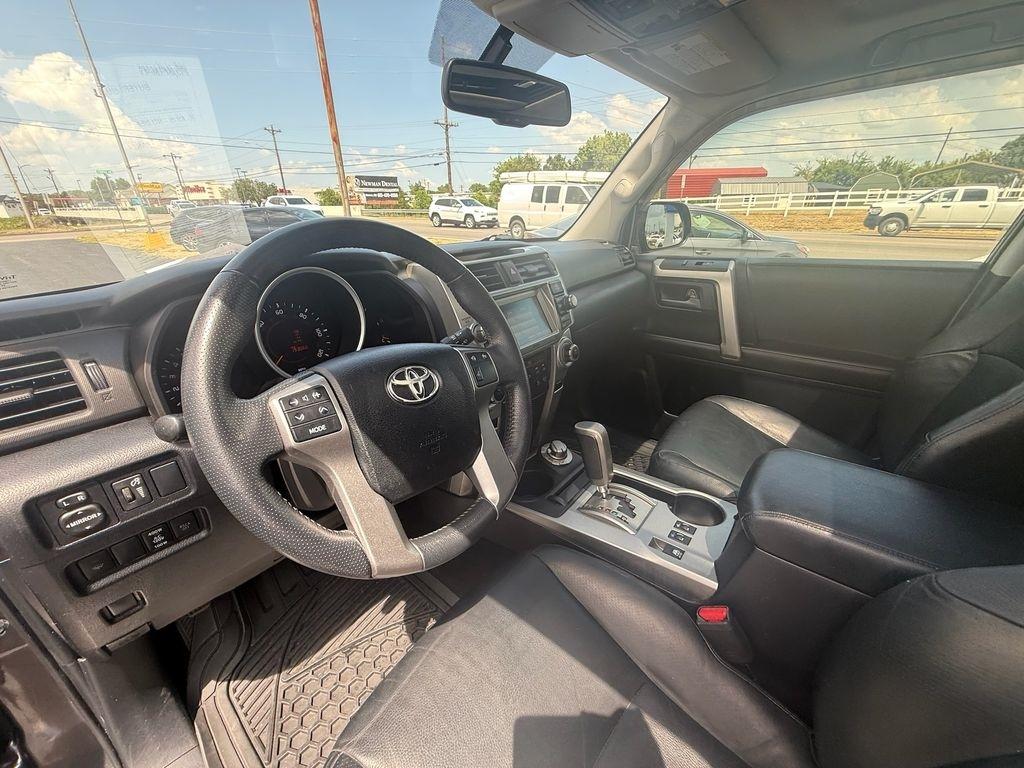 Toyota 4Runner SR5 4WD 2010