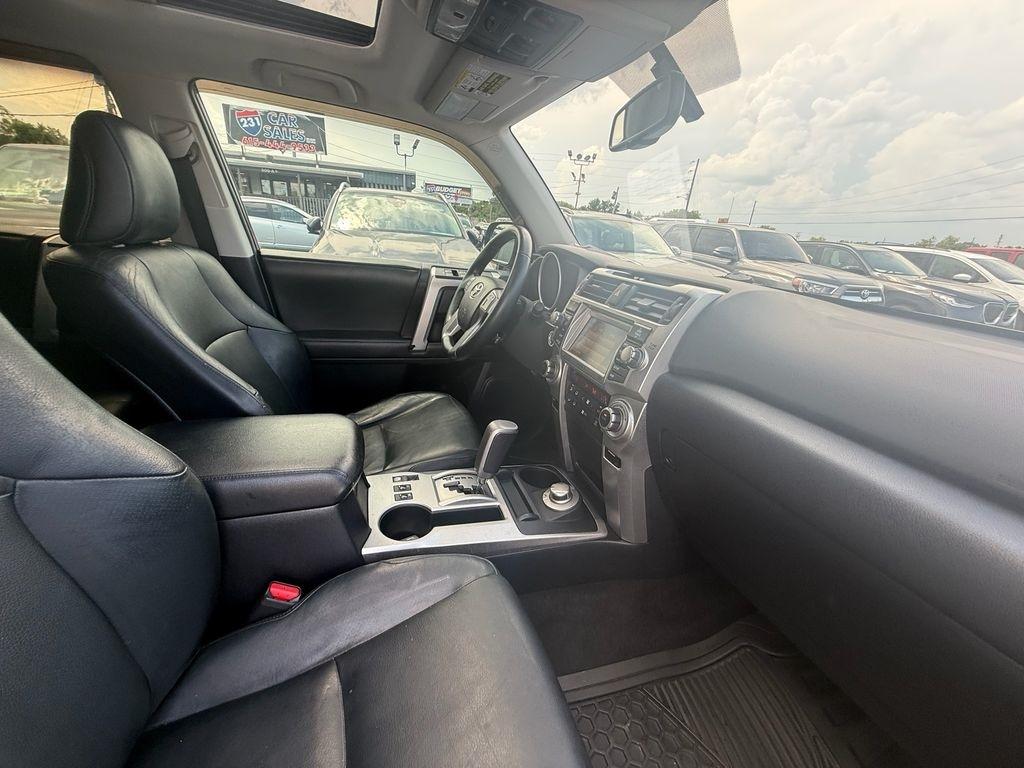 Toyota 4Runner SR5 4WD 2010