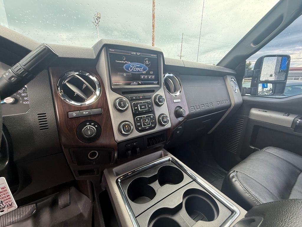 Ford F-250 SD Lariat Crew Cab 4WD 2016