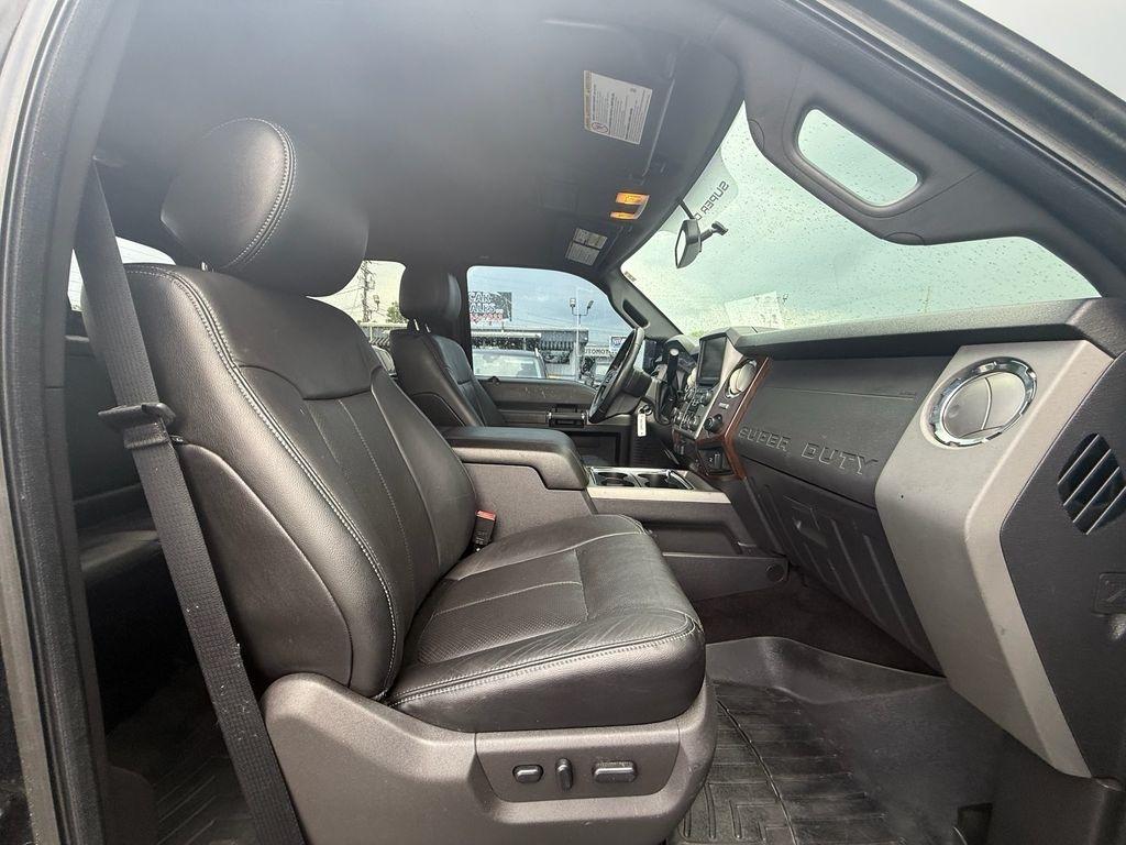 Ford F-250 SD Lariat Crew Cab 4WD 2016