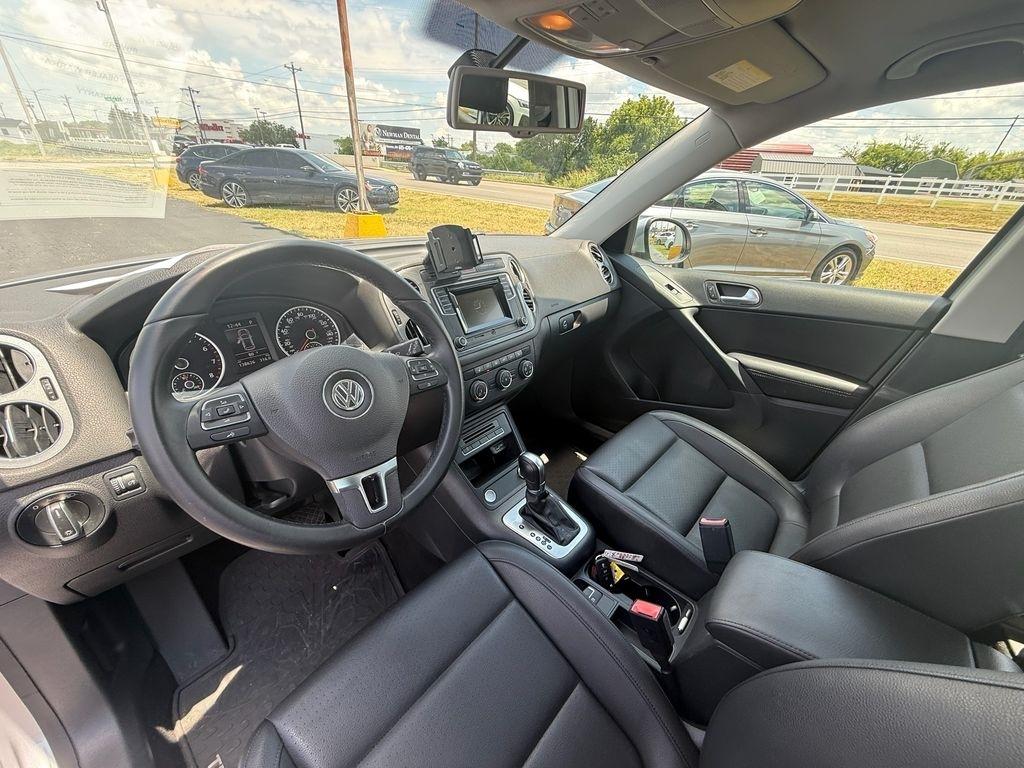 Volkswagen Tiguan S 2016