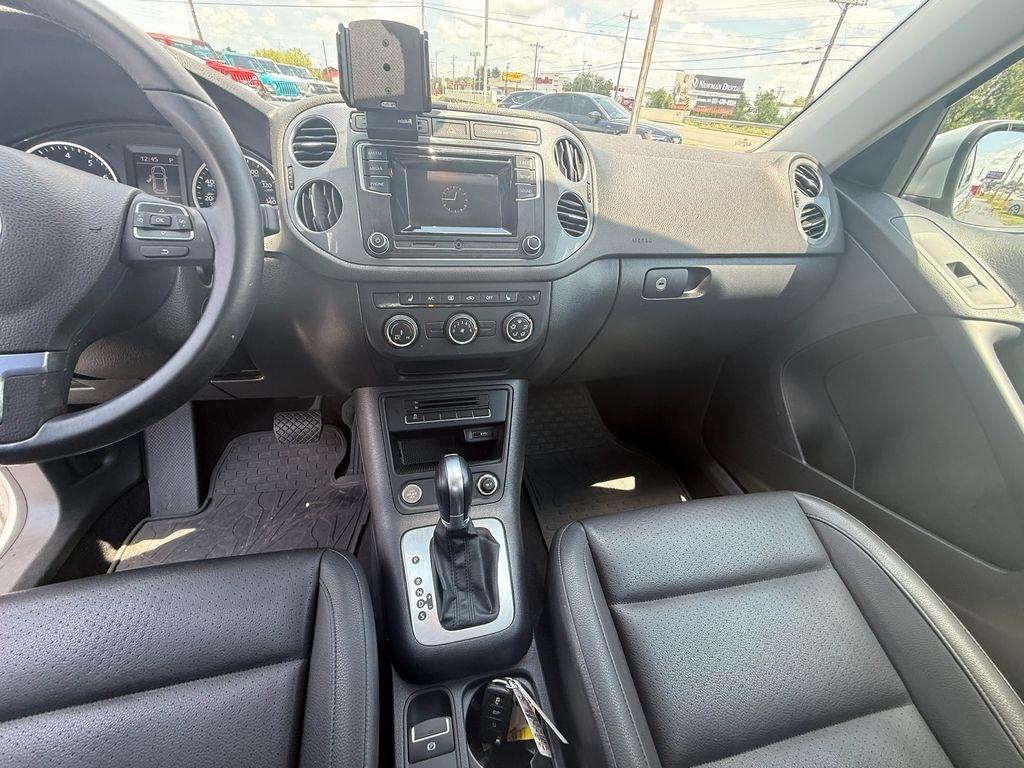 Volkswagen Tiguan S 2016