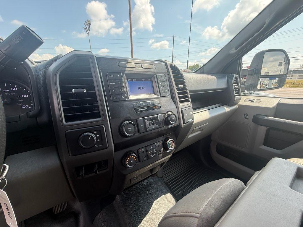 Ford F-450 SD SuperCab DRW 4WD 2022