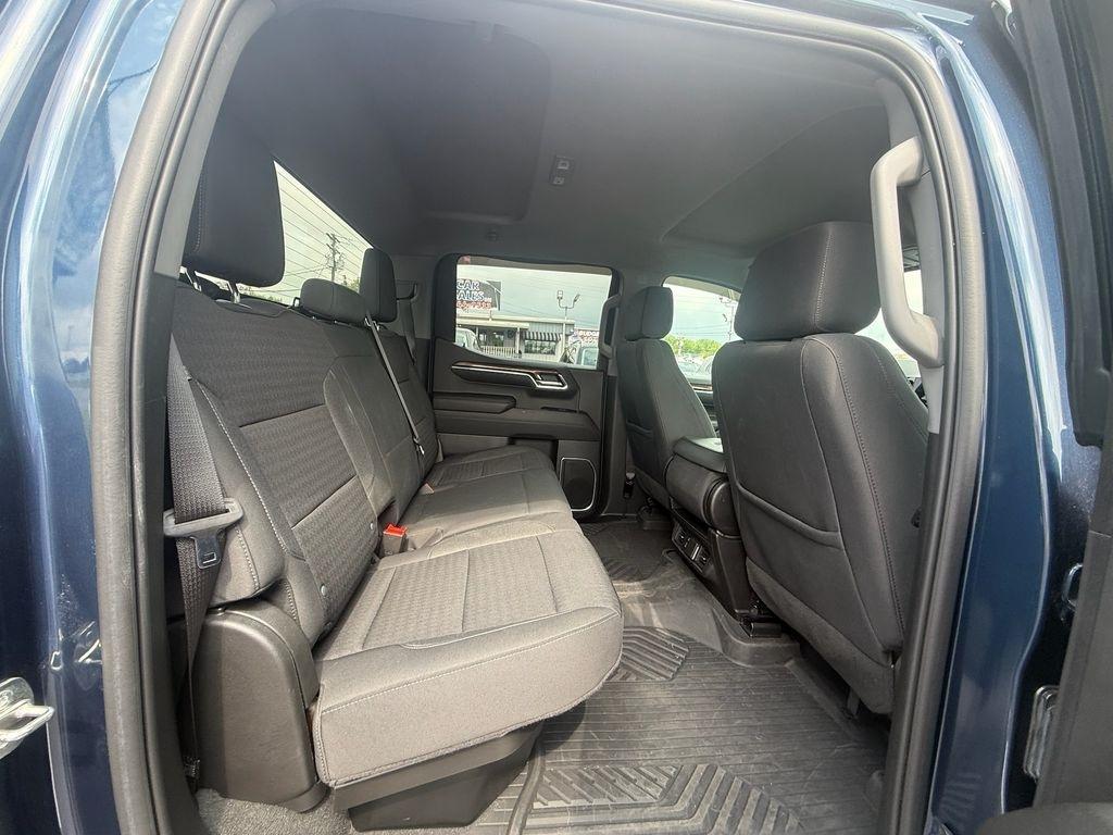 Chevrolet Silverado 1500 RST Crew Cab 4WD 2023