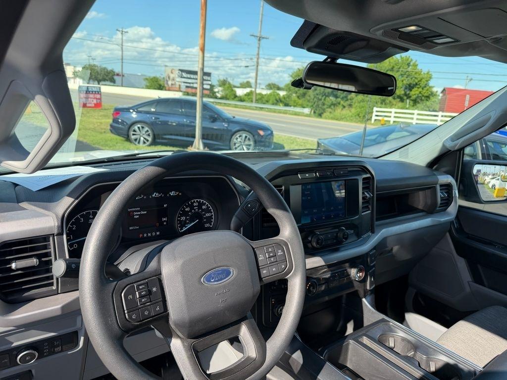 Ford F-150 XL SuperCrew 4WD 2022