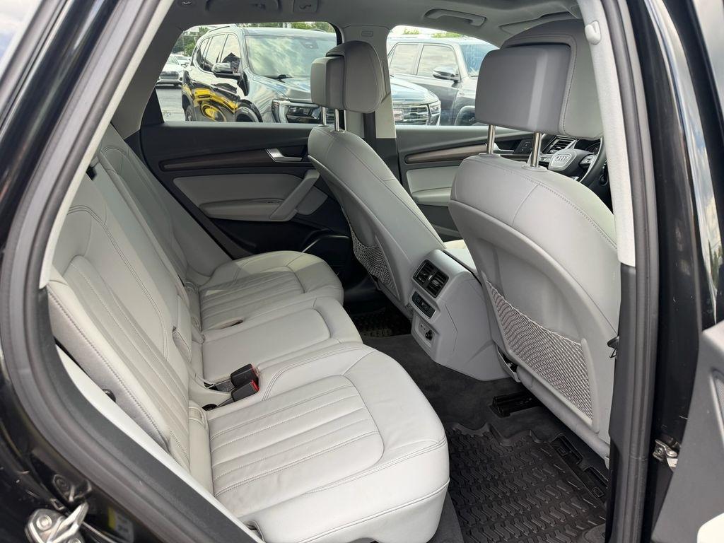 Audi Q5 2.0T Premium quattro 2022
