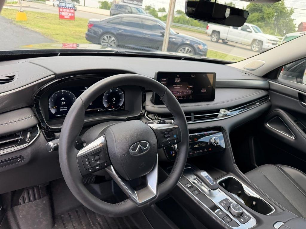 Infiniti QX60 Luxe 2025
