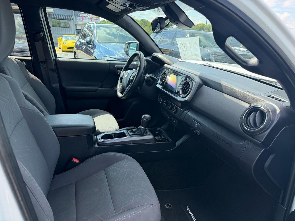 Toyota Tacoma  2019