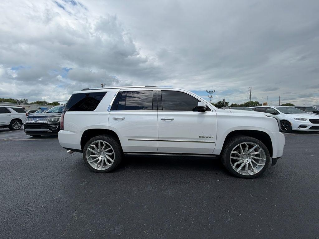 GMC Yukon Denali 4WD 2017