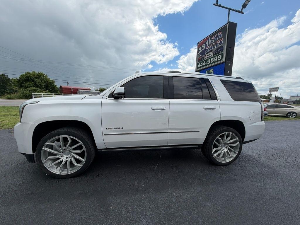 GMC Yukon Denali 4WD 2017