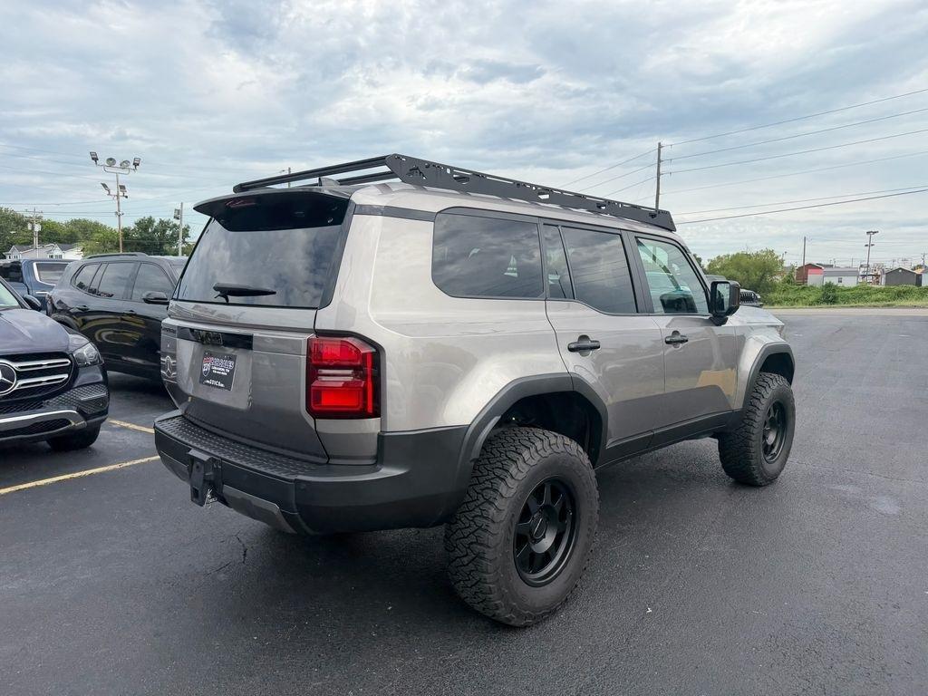 Toyota Land Cruiser Base 2024