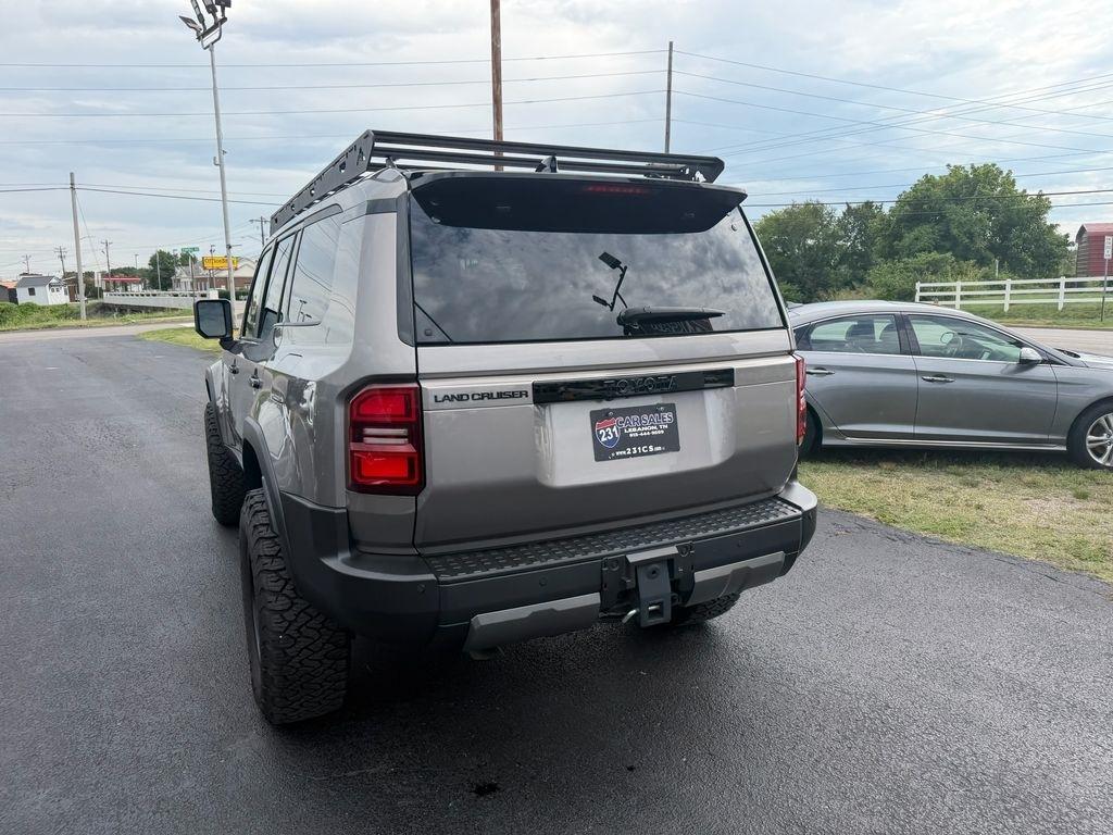 Toyota Land Cruiser Base 2024