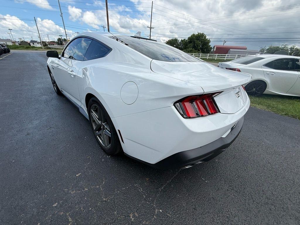 Ford Mustang GT Premium Coupe 2025