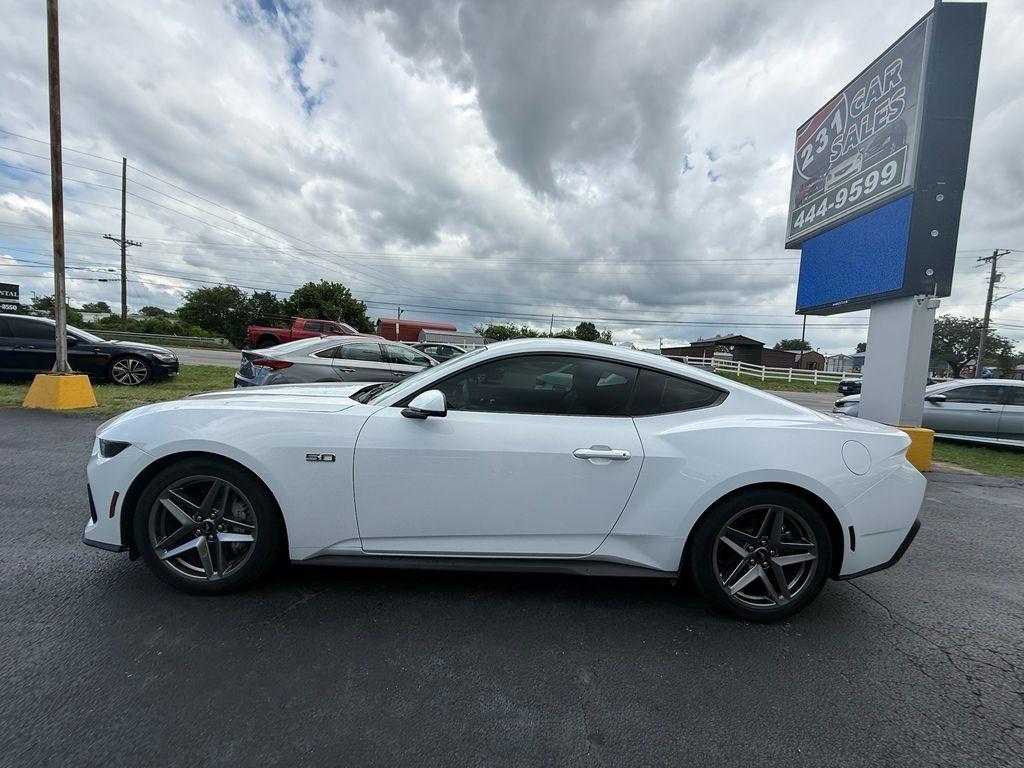 Ford Mustang GT Premium Coupe 2025