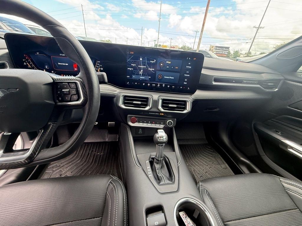Ford Mustang GT Premium Coupe 2025