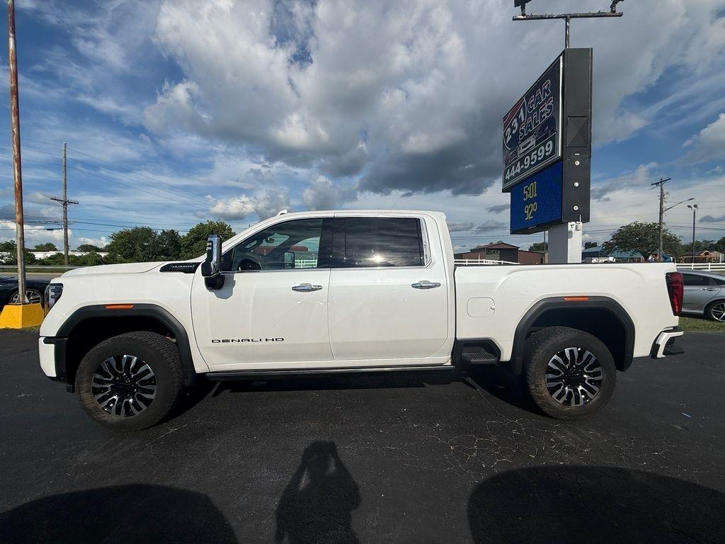GMC Sierra 2500HD Denali Ultimate Crew Cab 4WD 2025