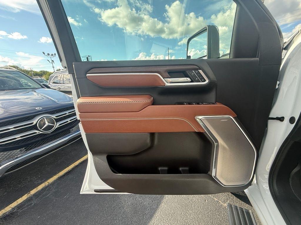 GMC Sierra 2500HD Denali Ultimate Crew Cab 4WD 2025
