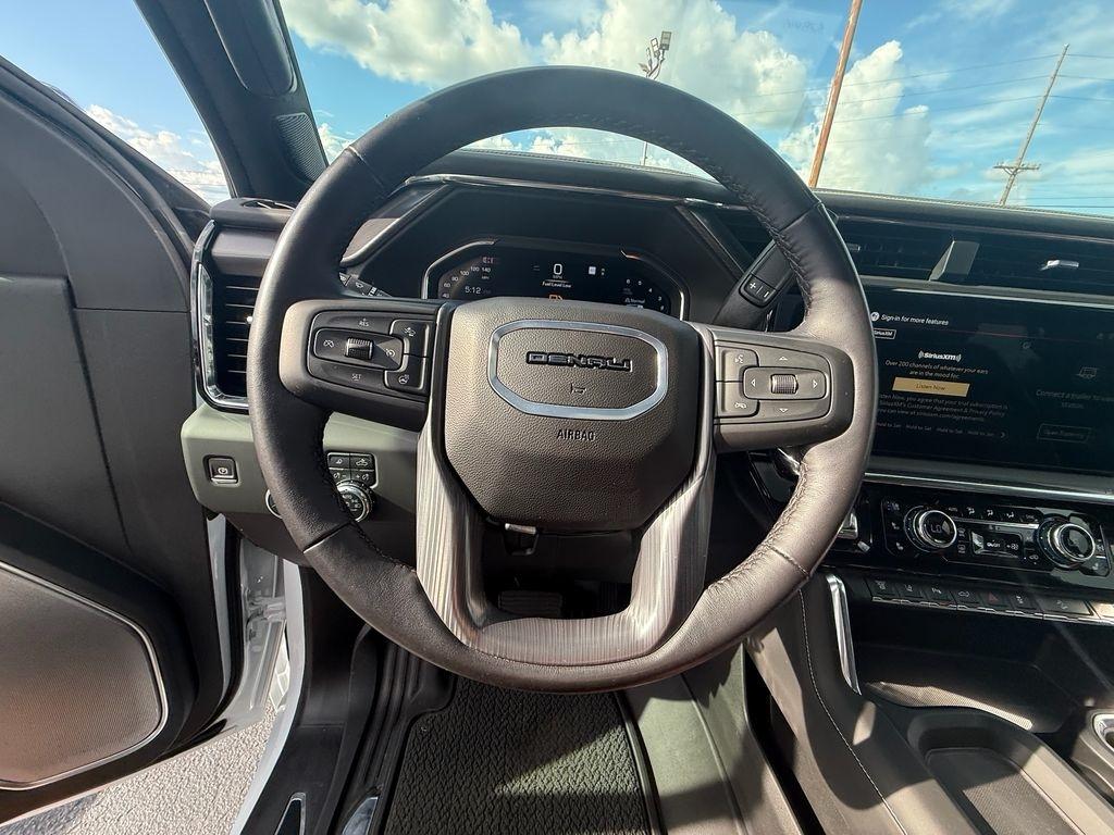 GMC Sierra 2500HD Denali Ultimate Crew Cab 4WD 2025