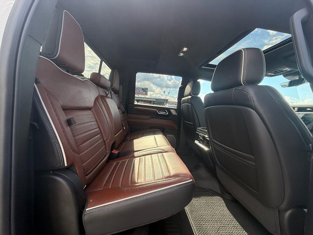 GMC Sierra 2500HD Denali Ultimate Crew Cab 4WD 2025