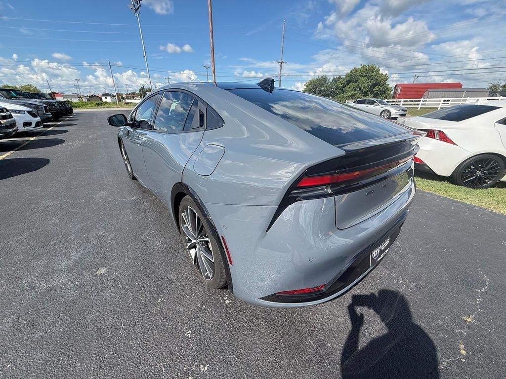 Toyota Prius Limited AWD 2024