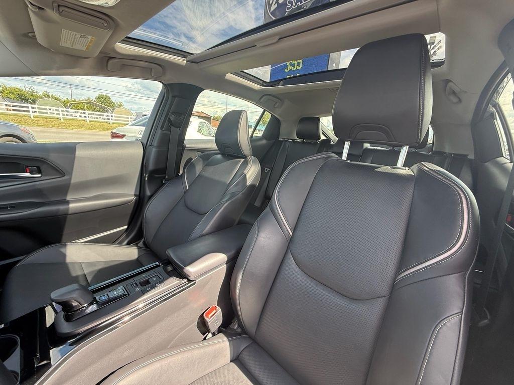 Toyota Prius Limited AWD 2024