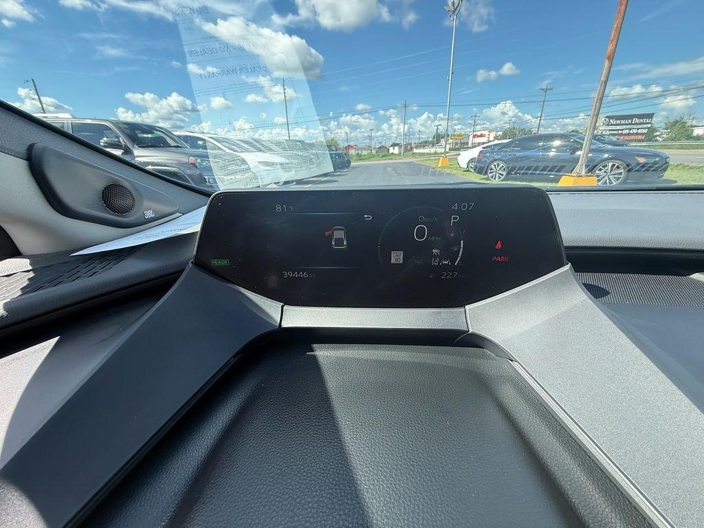 Toyota Prius Limited AWD 2024