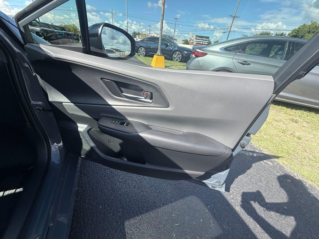 Toyota Prius Limited AWD 2024