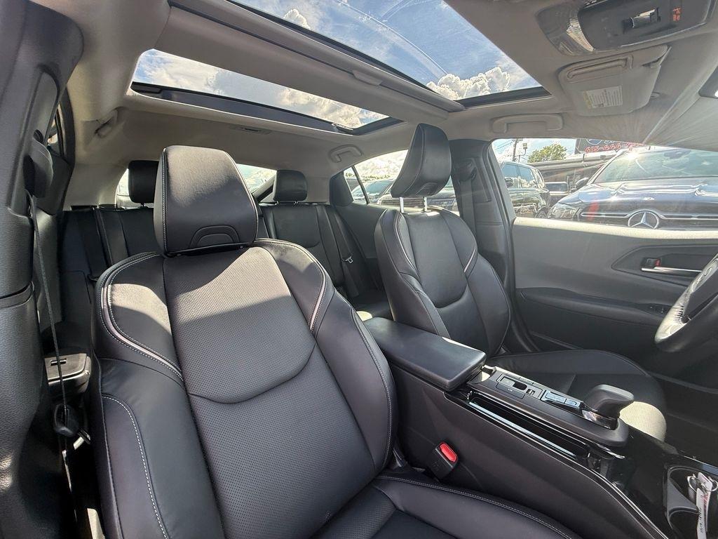 Toyota Prius Limited AWD 2024