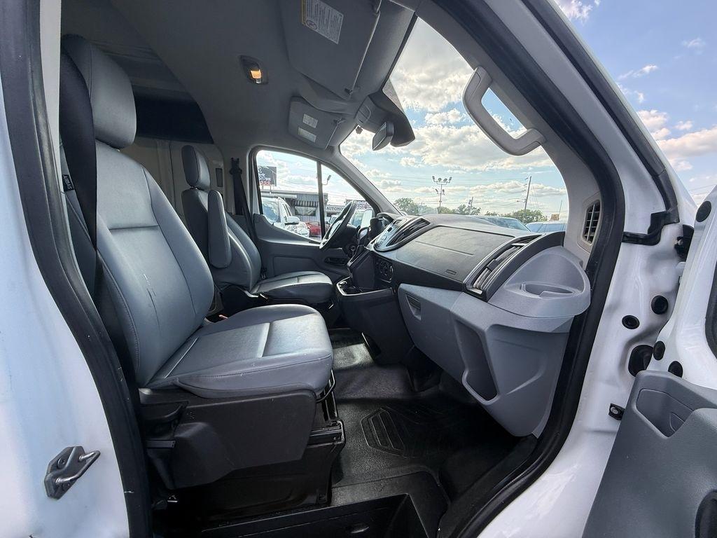 Ford Transit 150 Van Low Roof w/Sliding Pass. 130-in. WB 2017