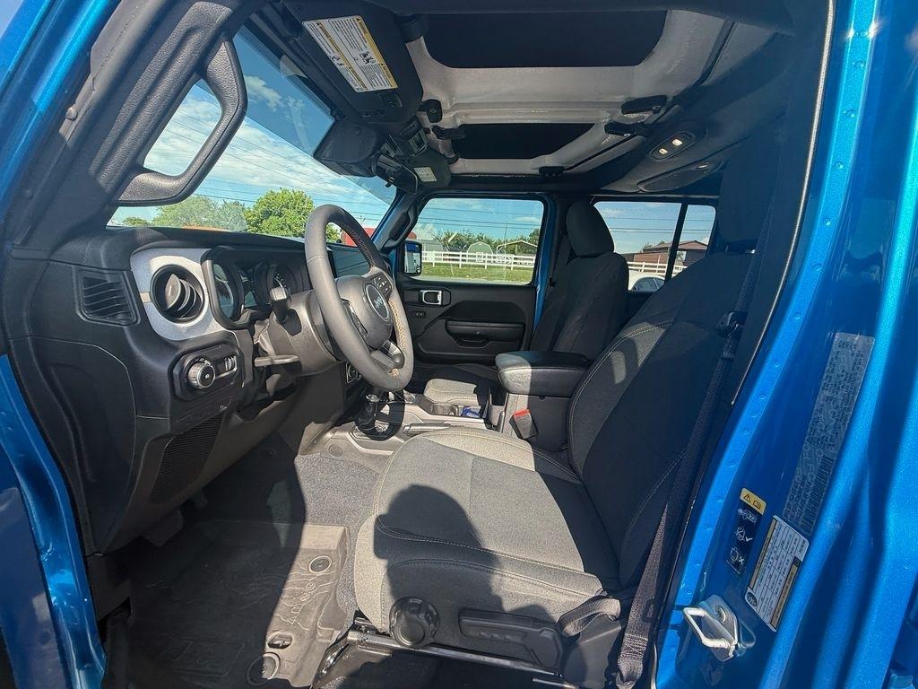 Jeep Wrangler Sport S 2024