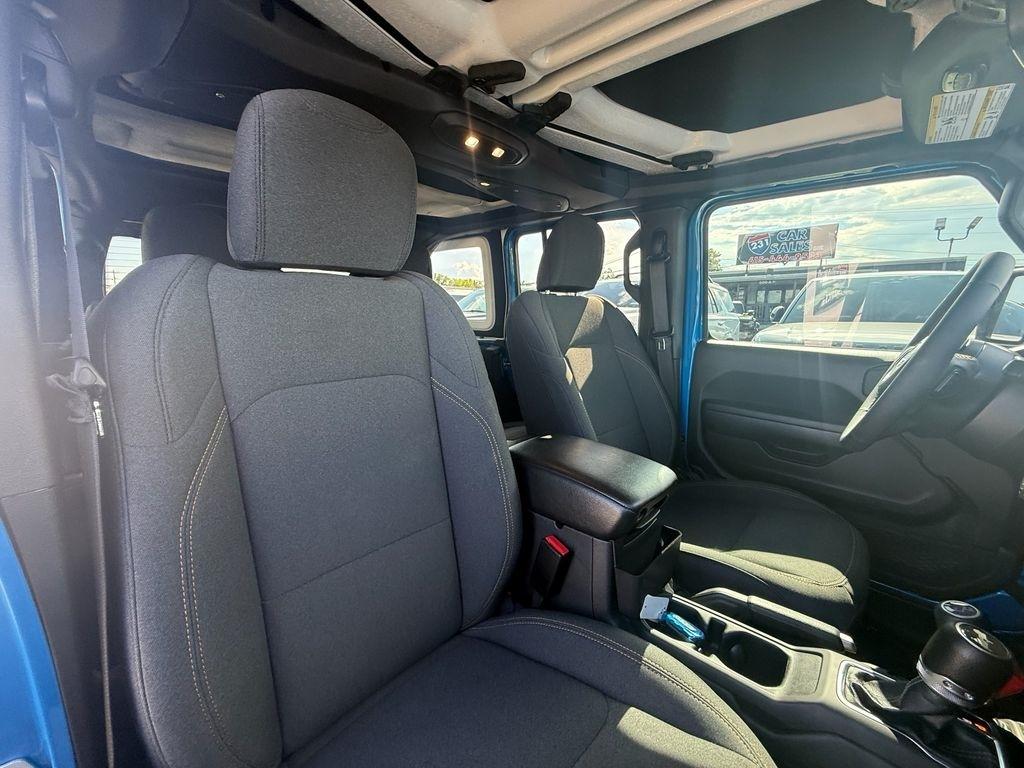 Jeep Wrangler Sport S 2024
