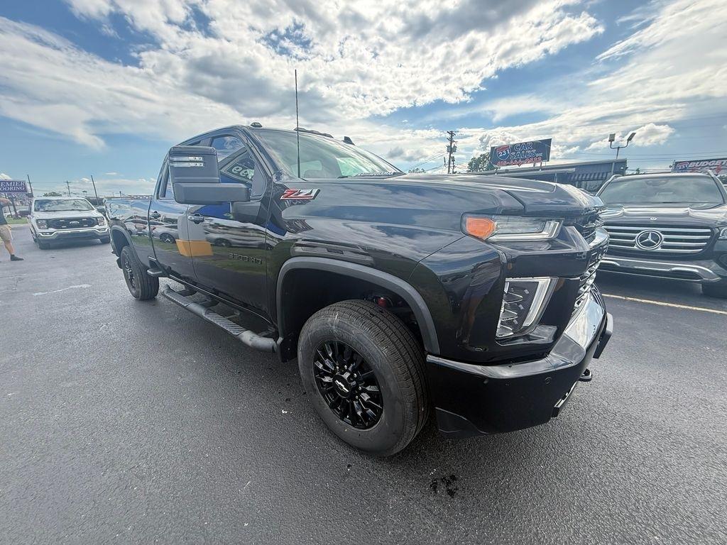 2022 Chevrolet Silverado 3500HD LTZ Crew Cab 4WD