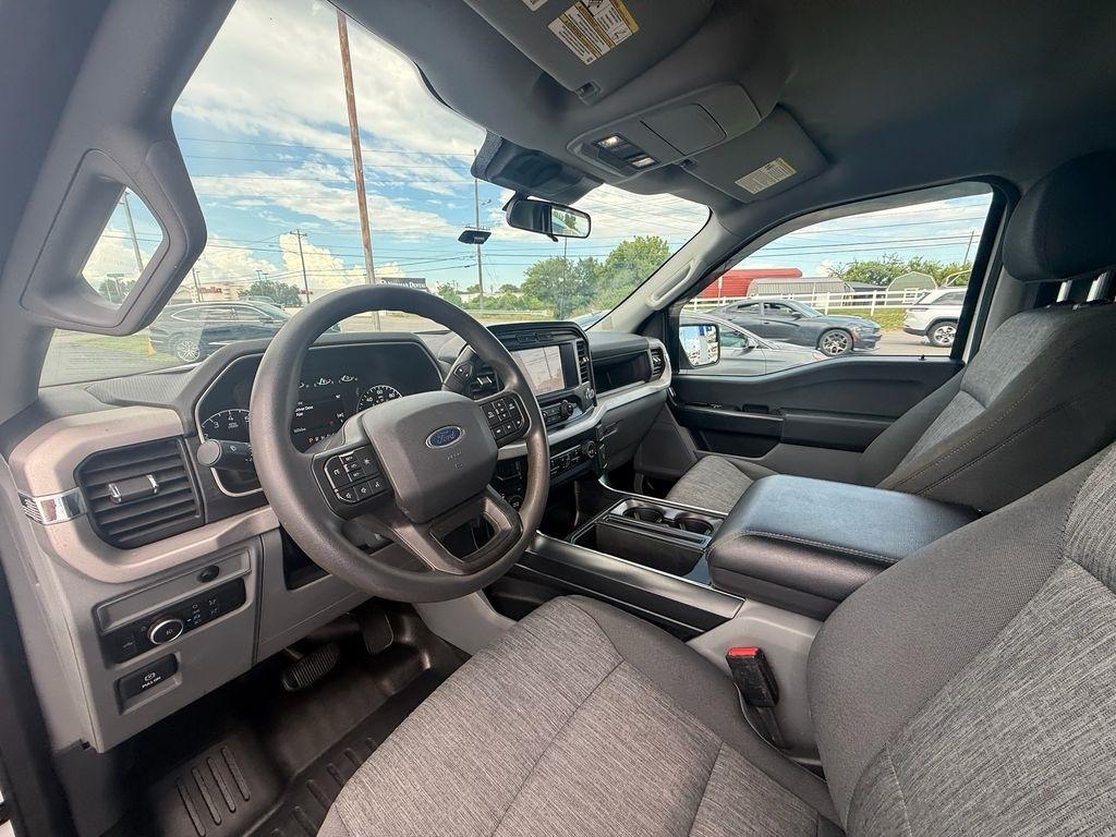 Ford F-150 XL SuperCrew 4WD 2023