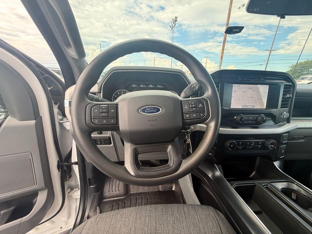 Ford F-150 XL SuperCrew 4WD 2023