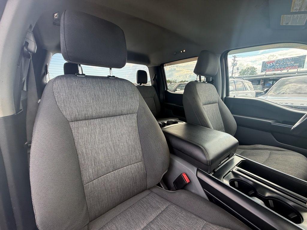 Ford F-150 XL SuperCrew 4WD 2023