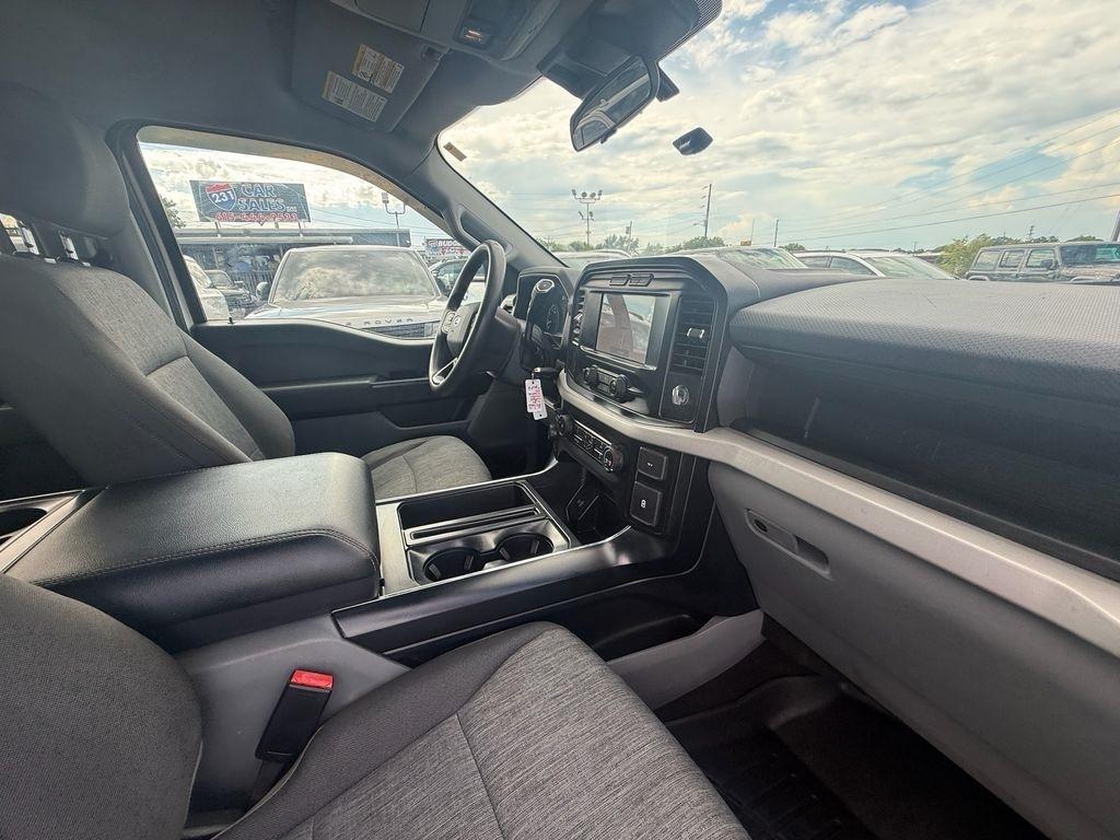 Ford F-150 XL SuperCrew 4WD 2023