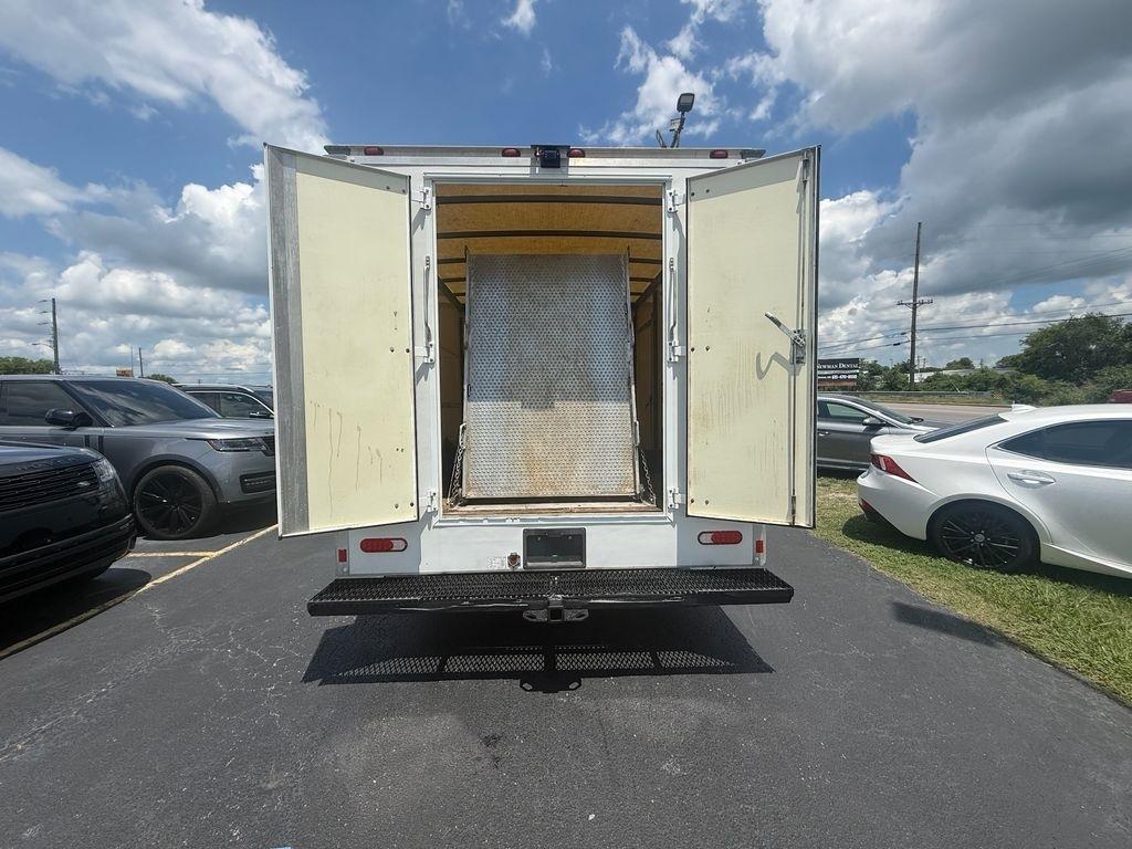 Chevrolet Express G3500 139" 2017